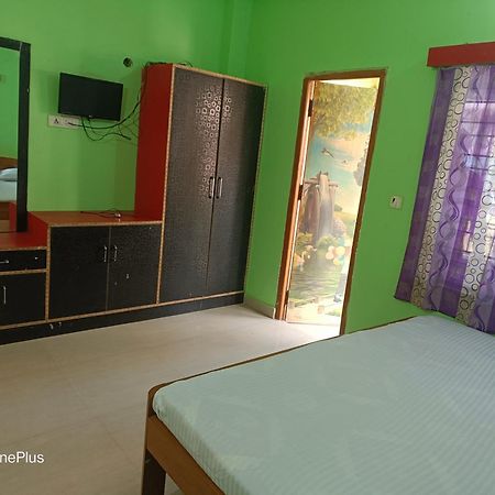 Hotel Suruchi ดีกา ภายนอก รูปภาพ